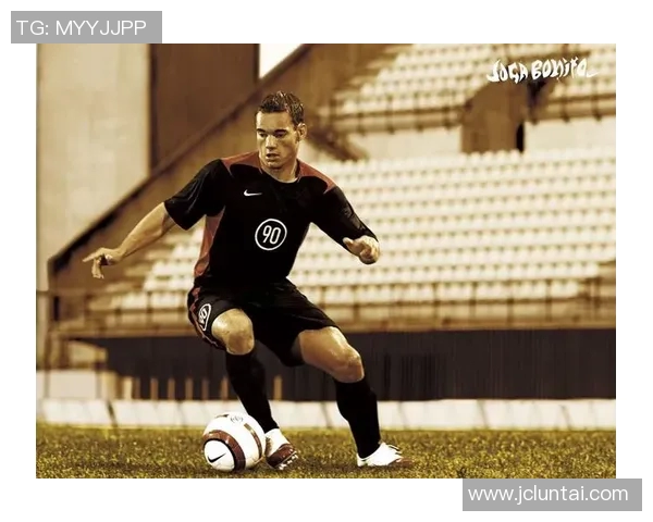 足球明星穿短裤的时尚瞬间大集合,尽显运动魅力与个性风采